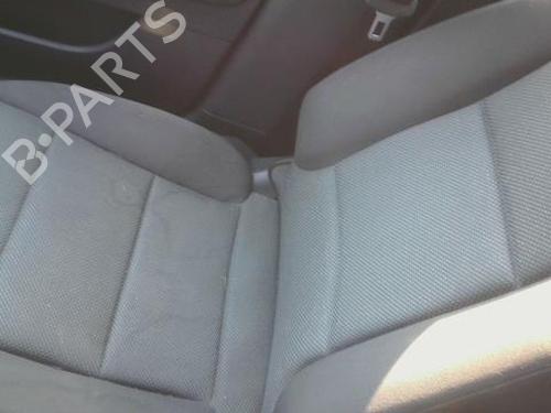 Used Right front seat AUDI A3 Sportback (8PA) 1.6 TDI (105 hp) 28053720