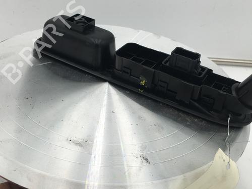 Used Right front window switch Right front window switch 22192420 22192420