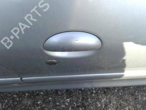 Used Front right exterior door handle PEUGEOT 206 Hatchback (2A/C) 1.4 i (75 hp) 27172408