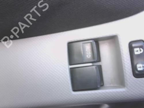 Used Switch TOYOTA YARIS (_P9_) 1.33 VVT-i (NSP90_, NSP90R) (100 hp) 32142341