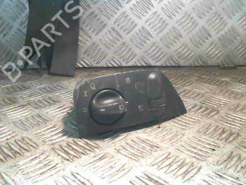 Used Headlight switch VW POLO III (6N1) 60 1.4 (60 hp) 22044751