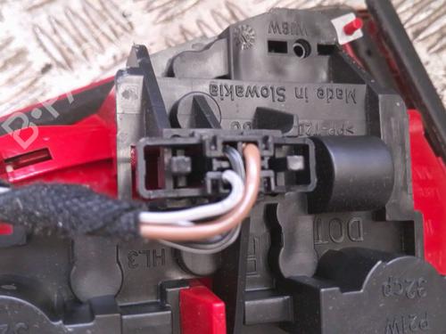 right-tailgate-light-audi-a4-b8-8k2-2007-2008-2009-2010-2011-2012-2013-2014-2015-2016-2017-23799579 main image