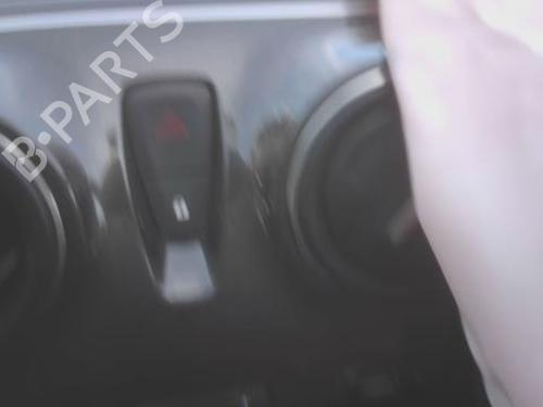 Used Warning switch DACIA SANDERO II 1.0 SCe 75 (B8JC, B8JD, B8NC) (73 hp) 28951388