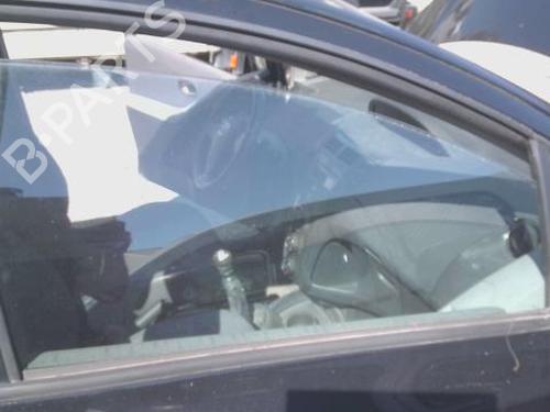 Dør rude højre foran TOYOTA YARIS (_P9_) 1.33 VVT-i (NSP90_, NSP90R) (100 hp) 27924041