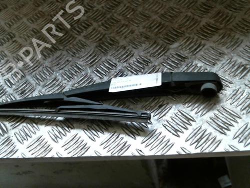 Used Rear windshield wiper arm RENAULT CLIO III Grandtour (KR0/1_) 1.2 16V (KR02, KR0J) (75 hp) 20995983