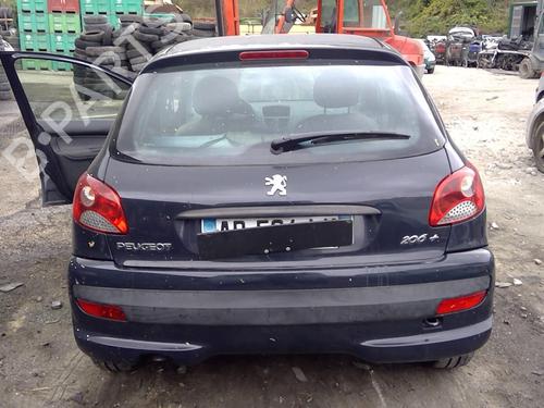 Left mirror PEUGEOT 206+ (2L_, 2M_) 1.4 HDi eco 70 | BP22039562C26