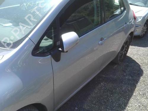 Front right quarter glass TOYOTA AURIS (_E15_) 1.33 Dual-VVTi (NRE150_, NRE150R) | BP27381197C112 