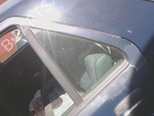 Vitre porte arrière gauche Vitre porte arrière gauche 37004865 37004865