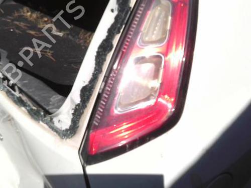 Used Right taillight FIAT PUNTO EVO (199_) 1.2 (69 hp) 27381132