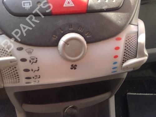 Used Climate control PEUGEOT 107 (PM_, PN_) 1.0 (68 hp) 26031328
