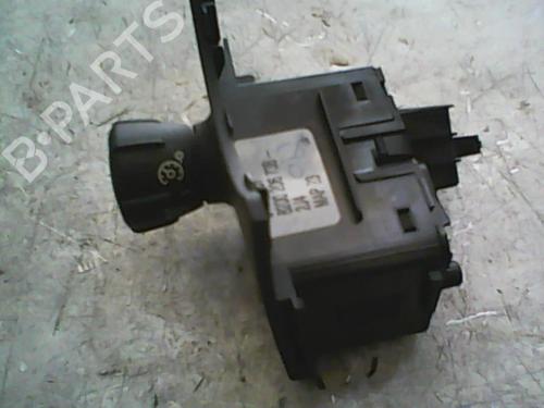 Commutateur RENAULT SCÉNIC II (JM0/1_) 1.9 dCi (JM0G, JM12, JM1G, JM2C) (120 hp) 22036192