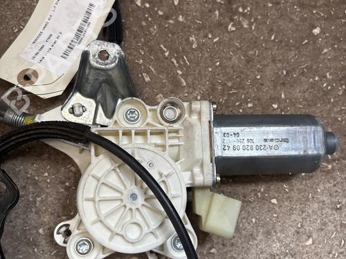 Used Front right window mechanism Front right window mechanism MERCEDES-BENZ VANEO (414) 1.7 CDI (414.700) (91 hp) 34219979 34219979