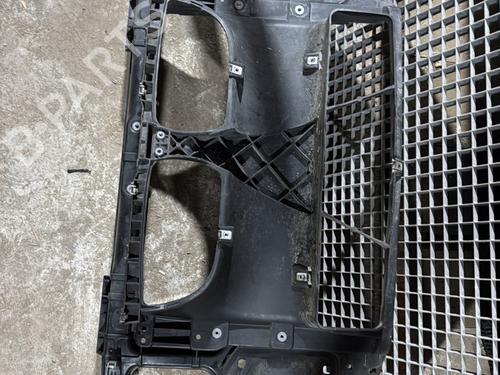 Frontplade/Frontkurv BMW 1 (E87) 118 d (143 hp) 24999277
