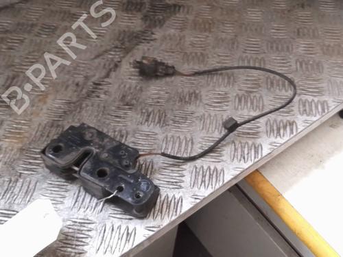 Used Hood lock AUDI A4 B8 (8K2) 2.0 TDI (143 hp) 23799576