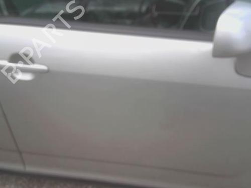 Used Right front door TOYOTA COROLLA Verso (ZER_, ZZE12_, R1_) 2.0 D-4D (CUR10_, CUR10R) (116 hp) 29845625