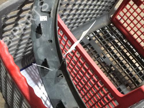 Used Front right wheel arch trim PEUGEOT 3008 II SUV (MC_, MR_, MJ_, M4_) 1.5 BlueHDi 130 (131 hp) 32183221