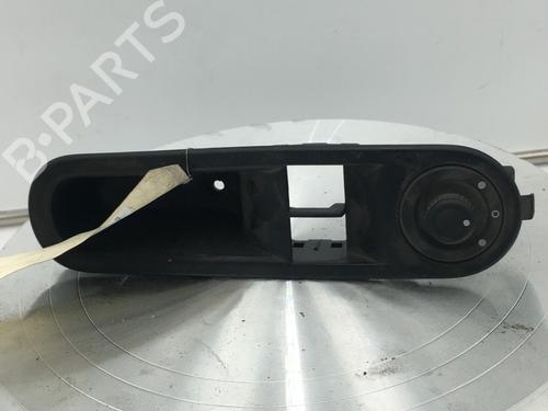 Used Left front window switch RENAULT TWINGO III (BCM_, BCA_) 0.9 TCe 90 (BCM9, BCM2) (90 hp) 30548292