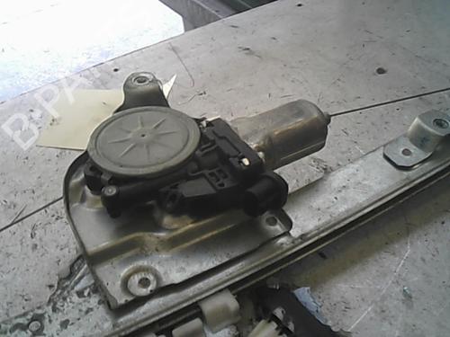 Used Front right window mechanism SUZUKI GRAND VITARA II (JT, TE, TD) 1.9 DDiS All-wheel Drive (JT419, TD44, JB419WD, JB419XD,... (129 hp) 20993061