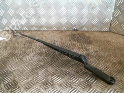 Used Front windshield wiper arm VW GOLF IV (1J1) 1.9 TDI (90 hp) 22038428