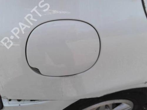 Używane Klapa wlewu paliwa RENAULT CLIO II (BB_, CB_) 1.4 16V (B/CB0P, BB13) (98 hp) 26615086