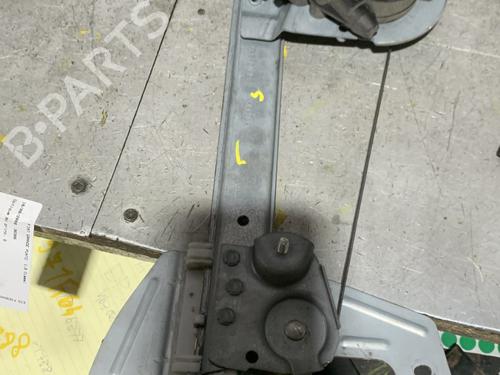 Used Front right window mechanism PEUGEOT 107 (PM_, PN_) 1.0 (68 hp) 30677382