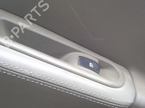 Used Left rear window switch Left rear window switch RENAULT CLIO III (BR0/1, CR0/1) 1.6 16V (BR05, BR0B, BR0Y, BR15, BR1J, BR1M, BR1Y, CR0B,... (112 hp) 26453803 26453803