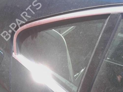 vidro-porta-tras-direita-peugeot-607-9d-9u-2000-36397179 main image