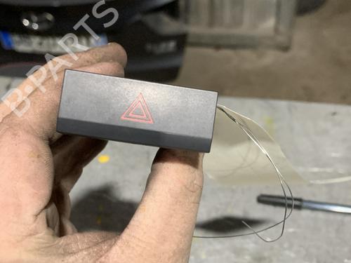 Warning switch SEAT IBIZA IV (6J5, 6P1) 1.2 TSI | BP29889151I22  - Image 7