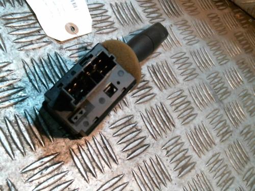 Used Steering column stalk PEUGEOT 206 Hatchback (2A/C) 1.1 i (60 hp) 22039884