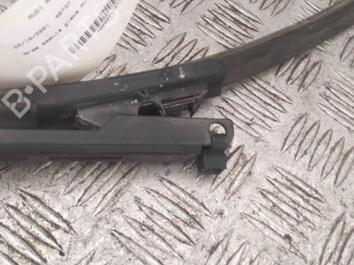 front-windshield-wiper-arm-audi-a4-b6-8e2-2000-2001-2002-2003-2004-2005-29005289 main image