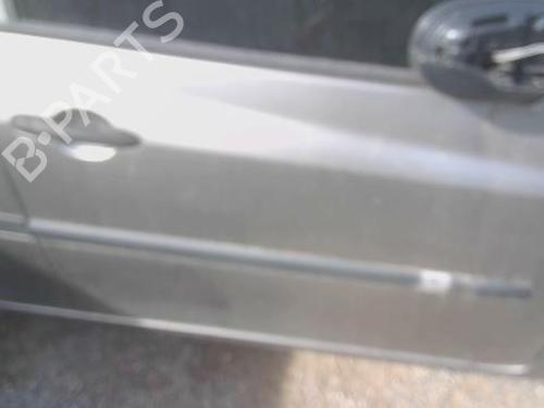 Used Right front door RENAULT CLIO III (BR0/1, CR0/1) 1.2 16V Hi-Flex (BR1U, CR1U) (75 hp) 28840377