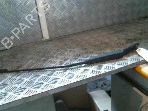 Used Front windshield wiper arm FIAT PANDA (169_) 1.2 (169.AXB11, 169.AXB1A) (60 hp) 20996809