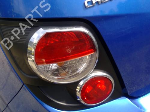 Used Left taillight CHEVROLET AVEO Hatchback (T300) 1.4 (101 hp) 26385966