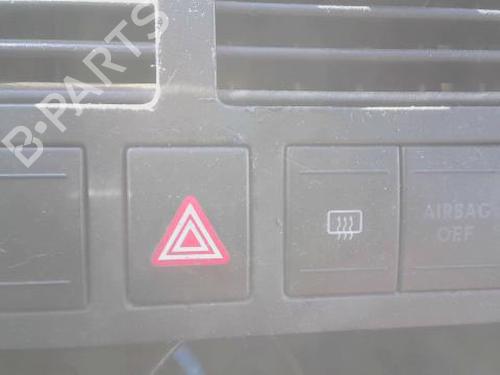 Used Warning switch VW POLO IV (9N_, 9A_) 1.4 TDI (70 hp) 28422404