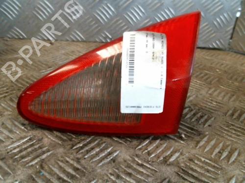Højre baglygte bagklap ALFA ROMEO 147 (937_) 1.6 16V T.SPARK (937.AXA1A, 937.AXB1A, 937.BXB1A) (120 hp) 22038204