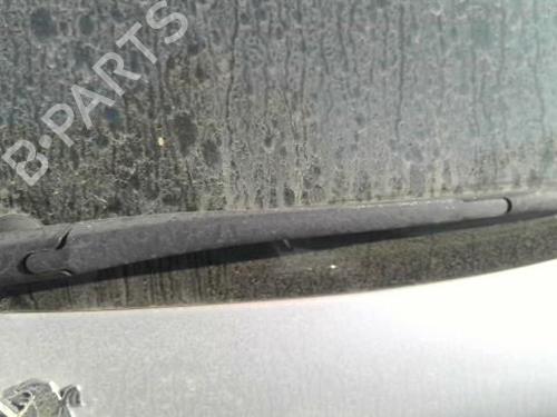 Used Rear windshield wiper arm PEUGEOT 206 Hatchback (2A/C) 1.4 i (75 hp) 27172410