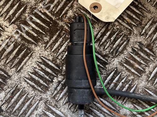 Used Washer pump Washer pump 36442639 36442639