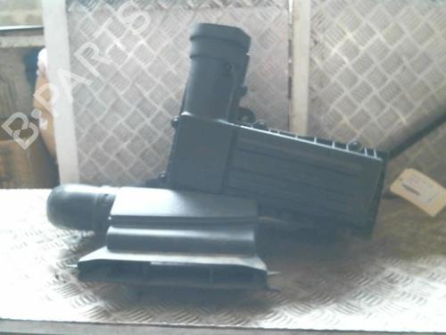 Used Air filter box VW TIGUAN (5N_) 2.0 TDI 4motion (140 hp) 22052327