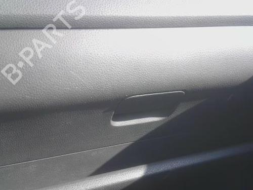 Used Glove box Glove box VW POLO IV (9N_, 9A_) 1.2 12V (64 hp) 33298619 33298619