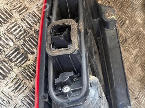 right-taillight-fiat-grande-punto-199_-2005-34638058 main image