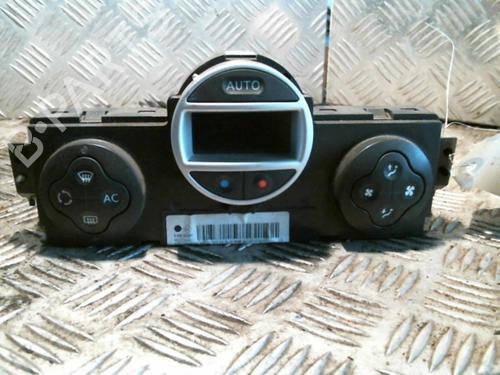 Used Climate control RENAULT MEGANE II (BM0/1_, CM0/1_) 1.9 dCi (BM0G, CM0G) (120 hp) 21000292