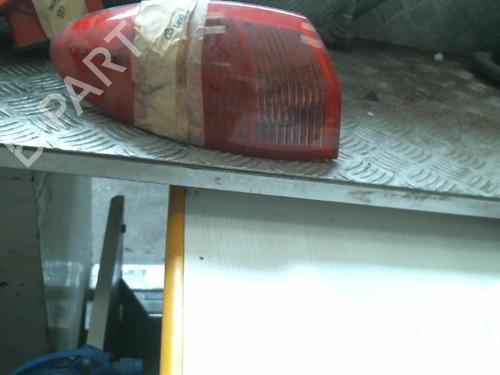 Used Left taillight ALFA ROMEO 147 (937_) 1.9 JTD (937.AXD1A, 937.BXD1A, 937.AXV1A, 937.BXB1A,... (115 hp) 22042485