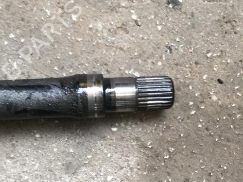 Used Right front driveshaft Right front driveshaft OPEL ZAFIRA / ZAFIRA FAMILY B (A05) 1.9 CDTI (M75) (120 hp) 31183763 31183763