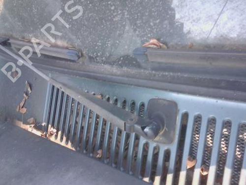 Used Front windshield wiper arm VOLVO 740 Kombi (745) 2.0 (121 hp) 28093342
