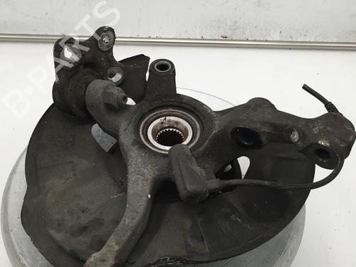 Used Right front steering knuckle Right front steering knuckle MERCEDES-BENZ A-CLASS (W168) A 170 CDI (168.009, 168.109) (95 hp) 31070716 31070716