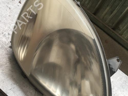 Right headlight TOYOTA YARIS (_P1_) 1.0 (SCP10_, SCP10R) | BP30060779C29