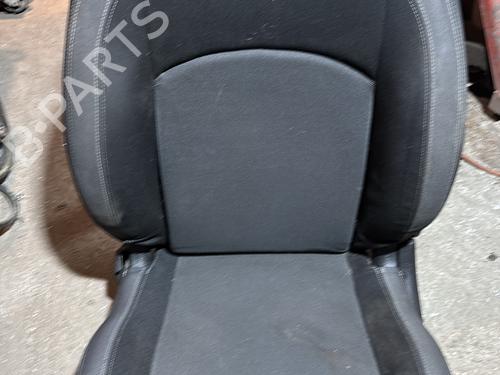 Stol venstre foran PEUGEOT 206 Hatchback (2A/C) 2.0 HDI 90 | BP30543851C15