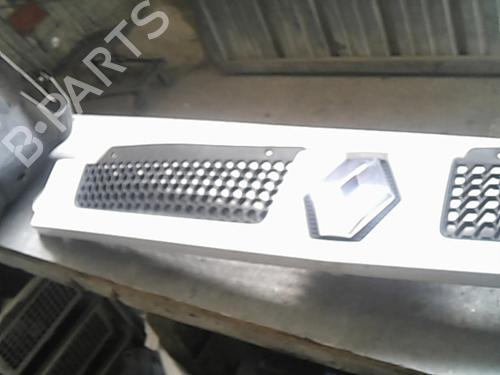 Grille RENAULT MASTER II Van (FD) 1.9 dCi 80 (FD0P) | BP20994726C40 