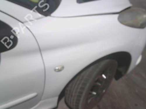 Used Right front fenders Right front fenders 37609532 37609532