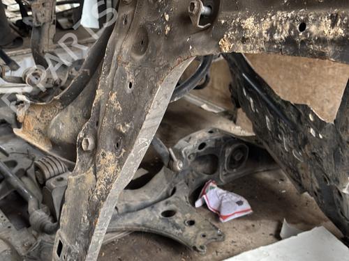 Used Subframe Subframe NISSAN JUKE (F15) 1.6 (117 hp) 31049645 31049645